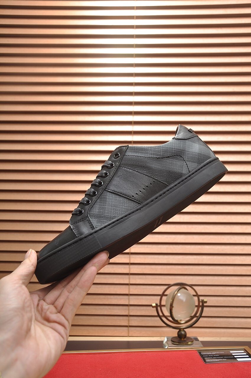 Burberry Check-Panel Low-Top Sneakers